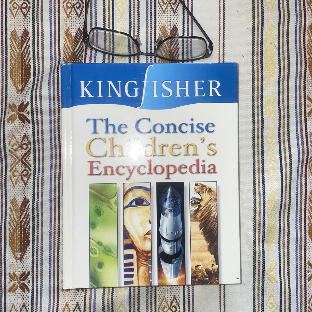 Concise Children's Encyclopedia by Editors of Kingfisher (2001, Hardcover)